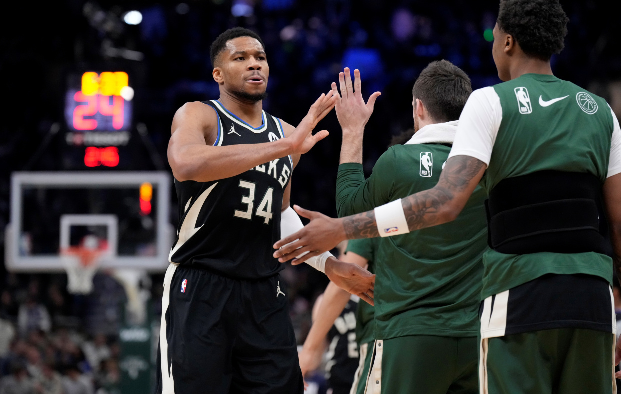 字母哥爆冷击败独行侠，关键助攻引爆全场！